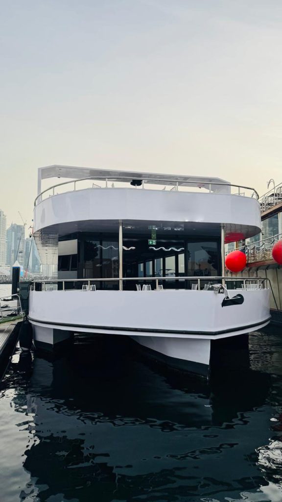 Marina Cruise